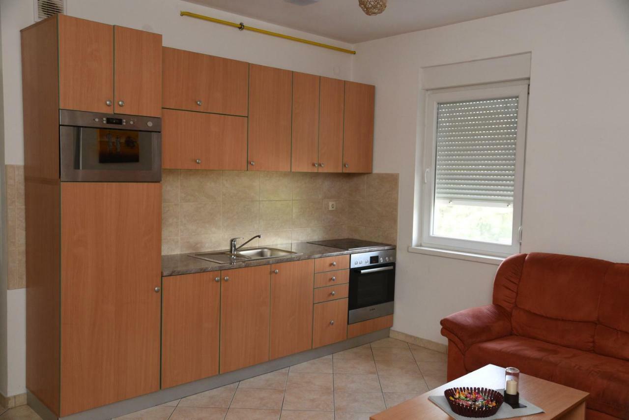 Apartmani - Vila Kovilje Banja Koviljaca Ngoại thất bức ảnh
